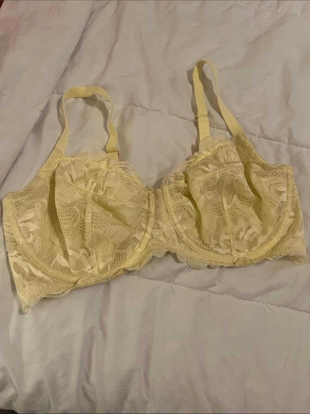 Soma Pale Yellow Lace Underwire Bra